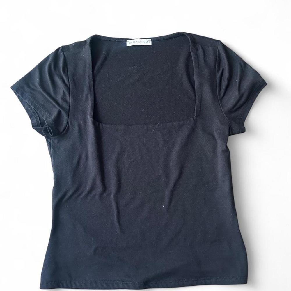 Basic black top